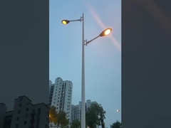 शांतिपूर्ण ~ स्ट्रीट लाइट्स दोपहर से सुबह तक हैं