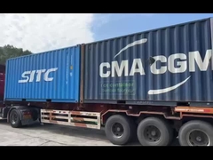 नए बगीचे की रोशनी कंटेनर में भरी और शिपिंग के लिए तैयार