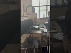 दीपक आवास डाई कास्टिंग स्टॉक में है।