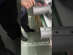 वाटरप्रूफ एलईडी फ्लड लाइट का उपयोग गोदाम, औद्योगिक कारखाने, रसद कार्यशाला में किया जाता है।