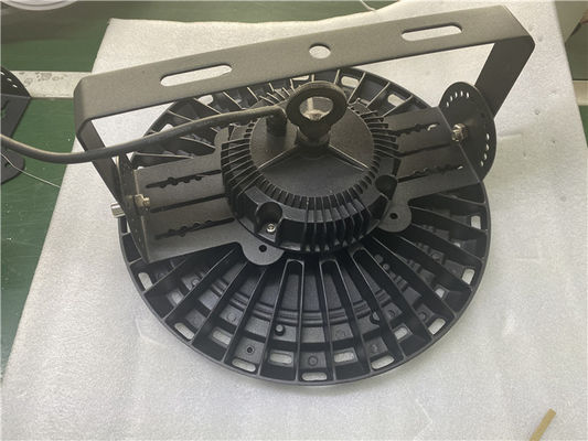 खरीदें दक्षता 120 लुमेन/वाट यूएफओ हाई बे लाइट 100W 150W 200W एलईडी हाई बे फैक्टरी में इस्तेमाल किया online manufacture