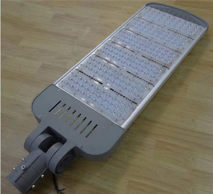 हाई ल्यूमेन 100W-250W वाटरप्रूफ एलईडी स्ट्रीट एलईडी स्ट्रीट एंड रोडवे लाइटिंग आउटडोर एलईडी पोल लाइट्स